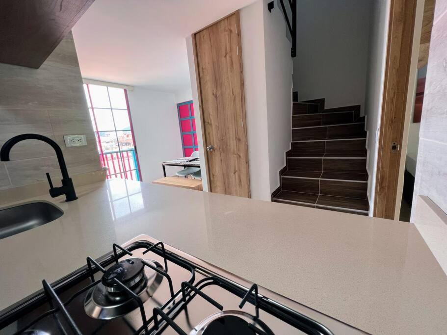 Apto Nuevo, Tranquilo, Bonito, 5 Min Plaza Principal Apartment *